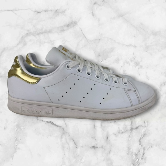 adidas Shoes - Women’s Adidas Stan Smith sneakers size 8.5